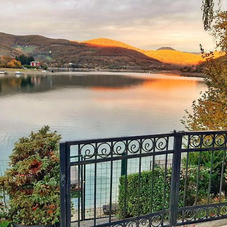 Lake House Novi Pazar Exteriör bild