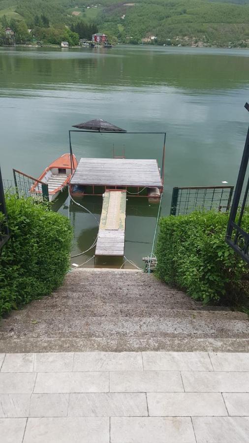 Lake House Novi Pazar Exteriör bild