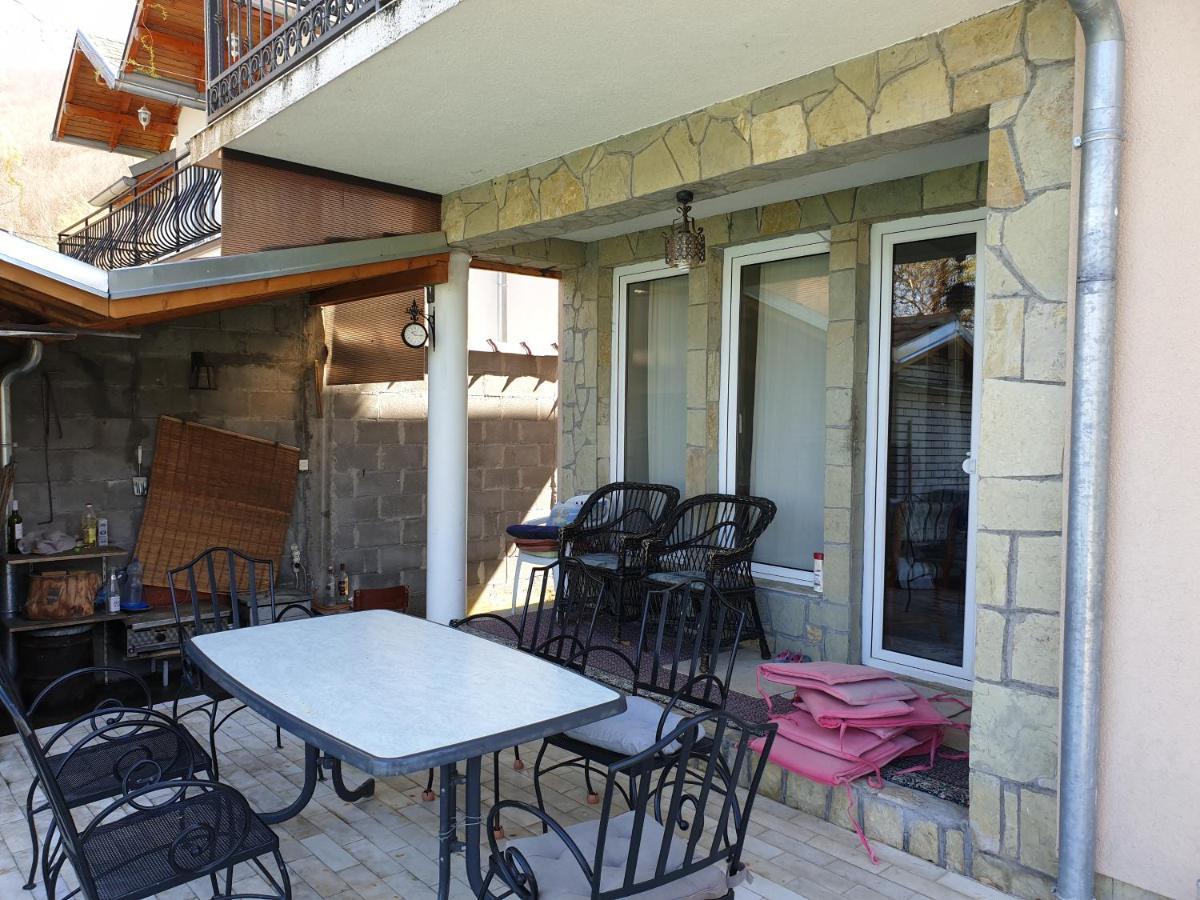 Lake House Novi Pazar Exteriör bild
